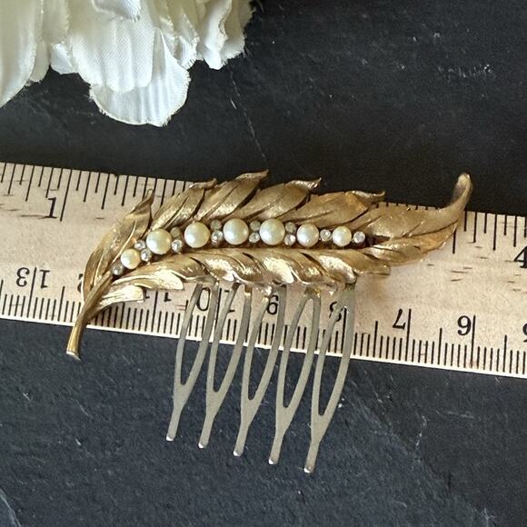 Bridal Vintage Pearl Gold Feather Bridal Comb Rhinestone Wedding Hair Accessory - Picture 4 of 4